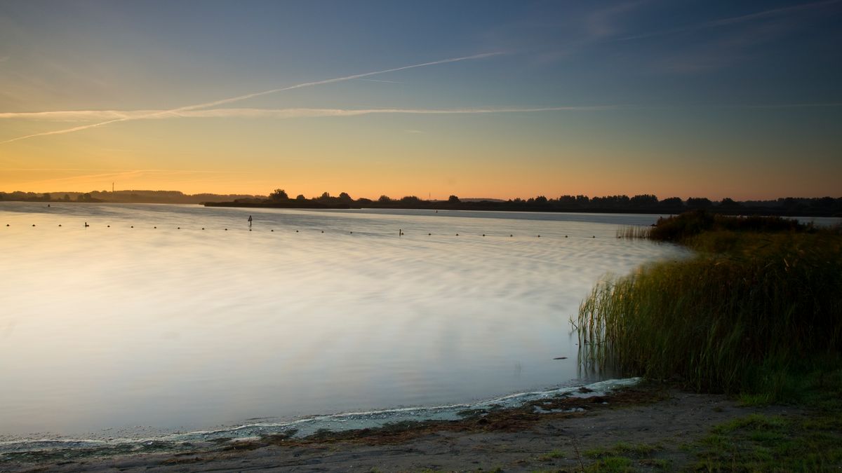 Het begin van een nieuwe dag in het Lauwersmeergebied in Groningen.