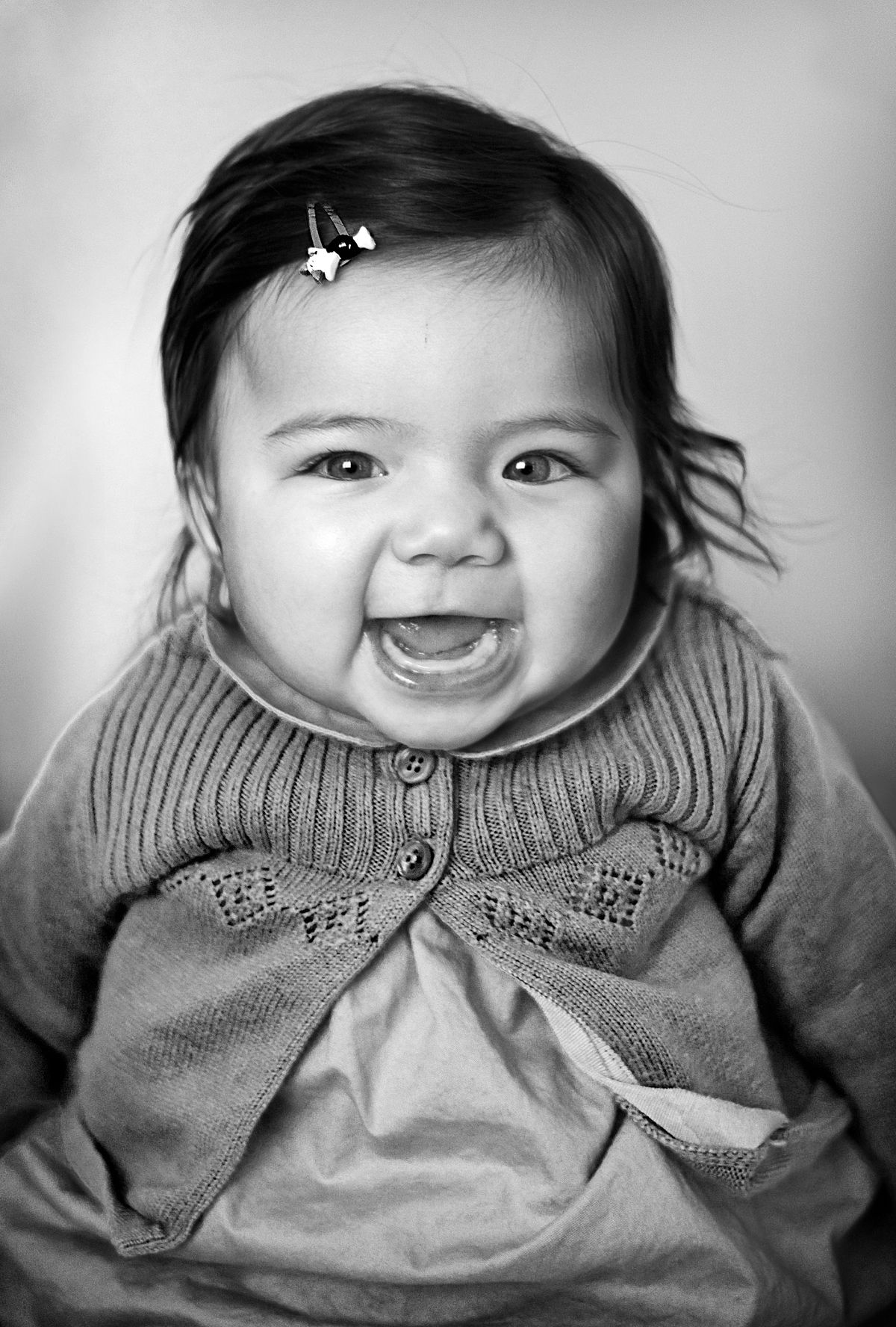 Portrait of my 6 month daughter under natural light