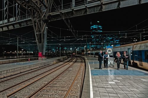 tot le matin à la gare